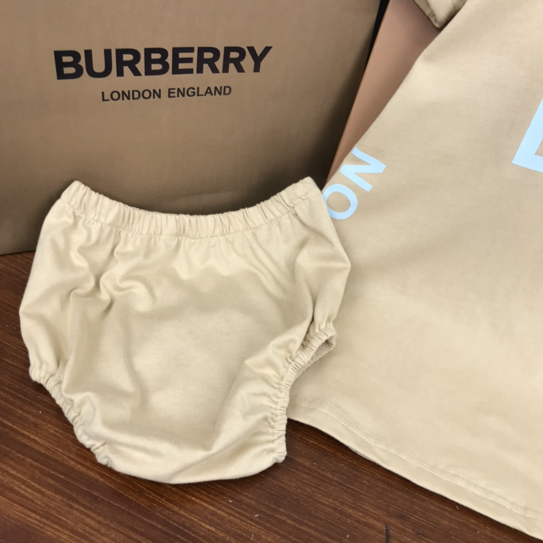 Burberry 2022 Underpants and Dress Set