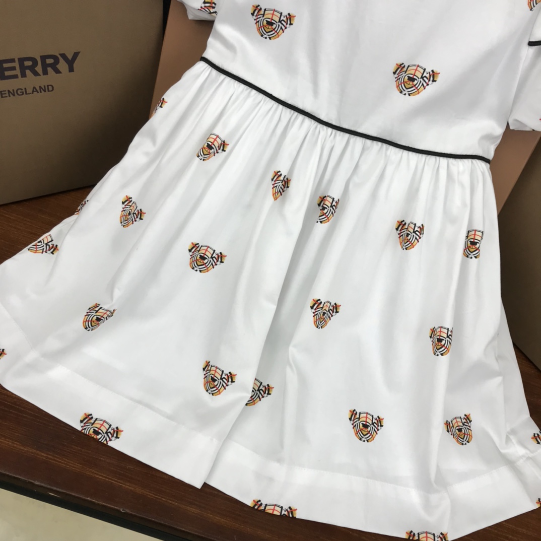 Burberry 2022 New Teddy Bear Print Girl Dress in White