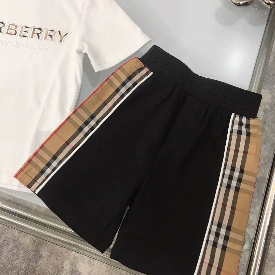 Burberry 2022 New T-Shirt and Shorts Set