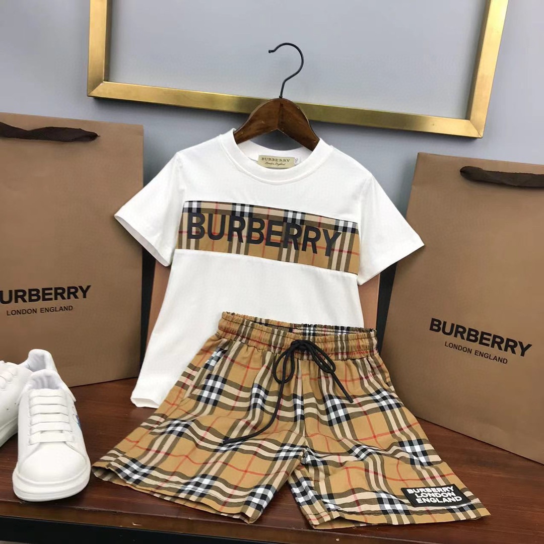 Burberry 2022 New T-Shirt and Shorts Set