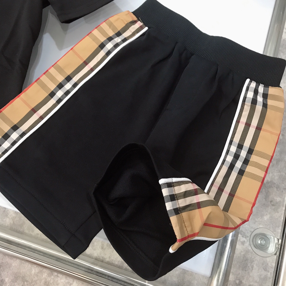 Burberry 2022 New T-Shirt and Shorts Set