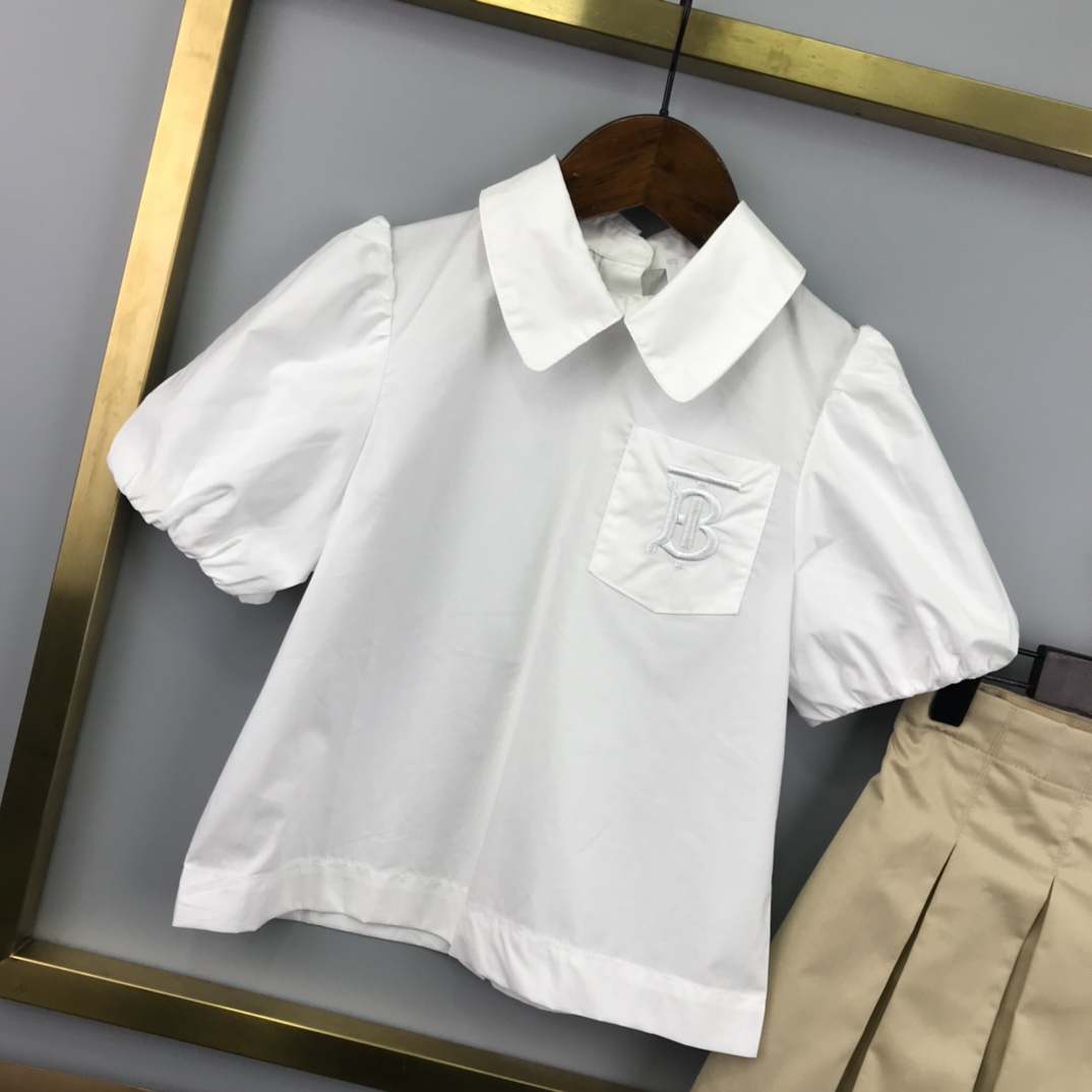 Burberry 2022 New Shirt and Skirt Set