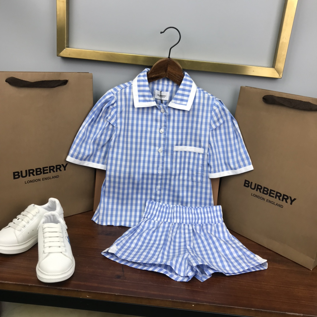 Burberry 2022 New Shirt and Shorts Set