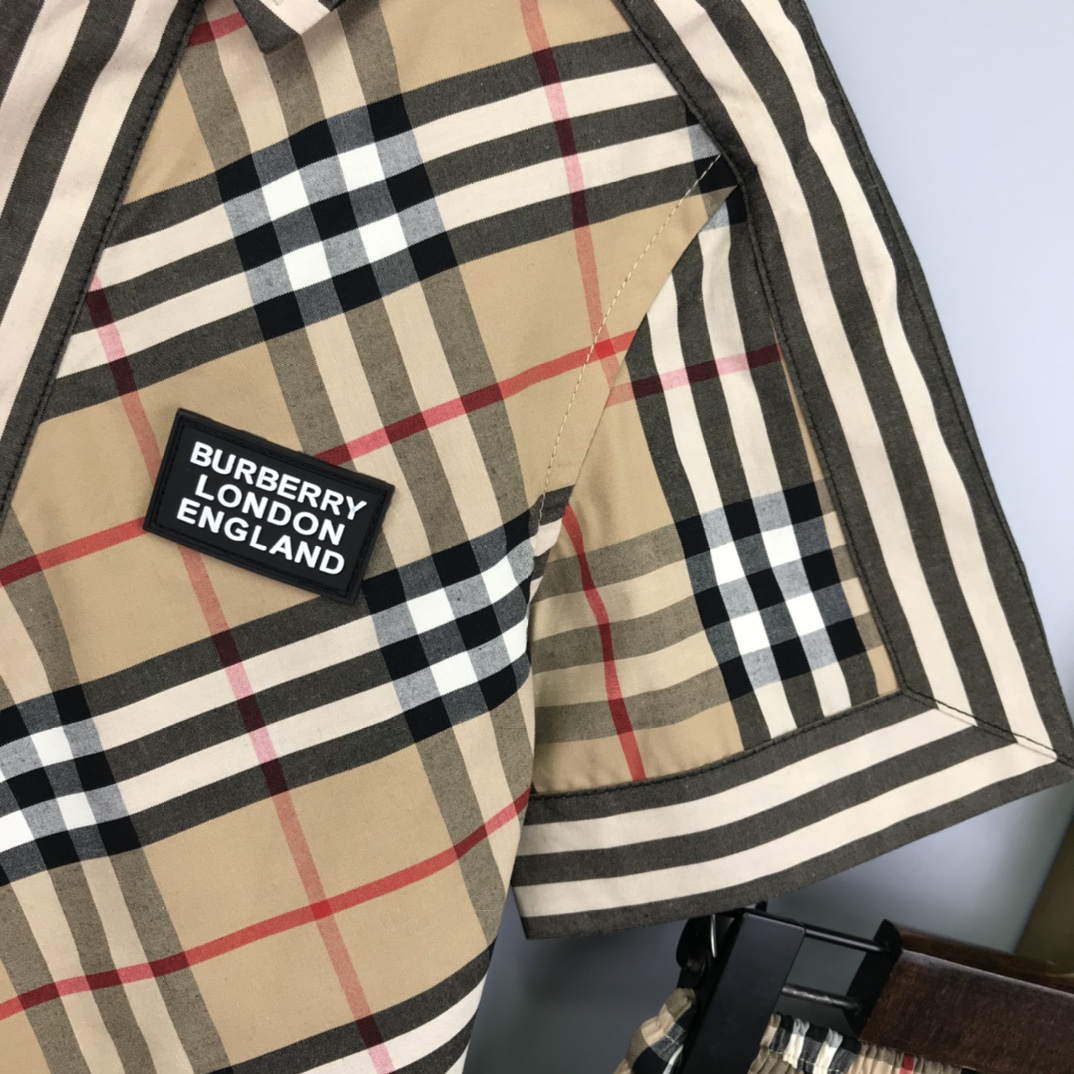 Burberry 2022 New Shirt and Shorts Set