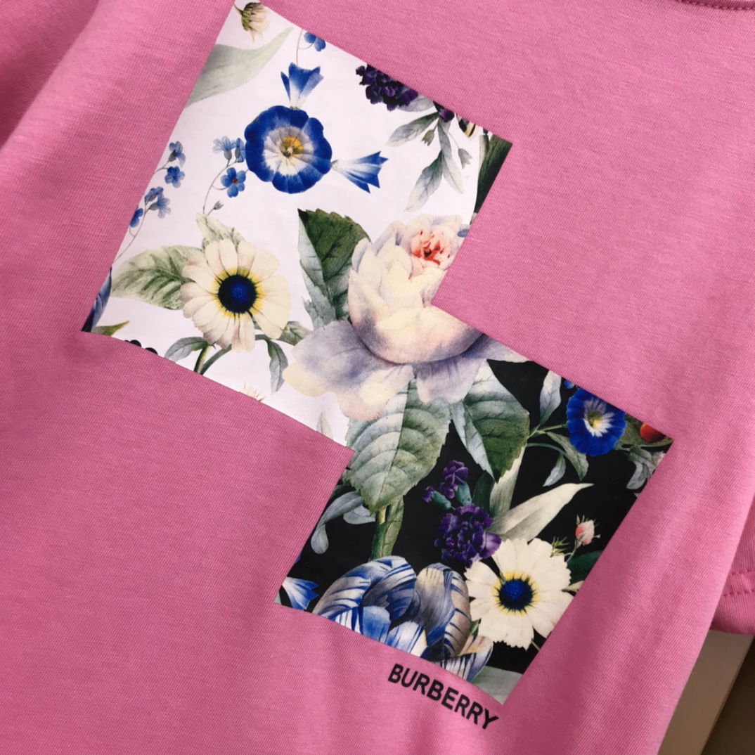 Burberry 2022 New Girl T-shirt
