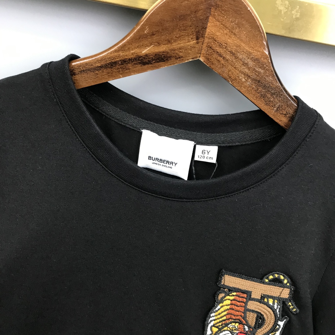 Burberry 2022 New Children T-Shirt and Shorts Set in black