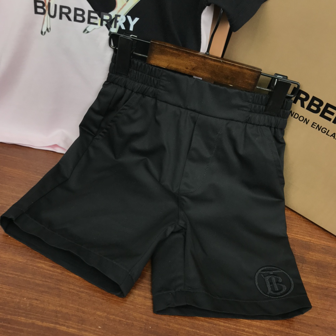 Burberry 2022 New Children T-shirt and Shorts Set