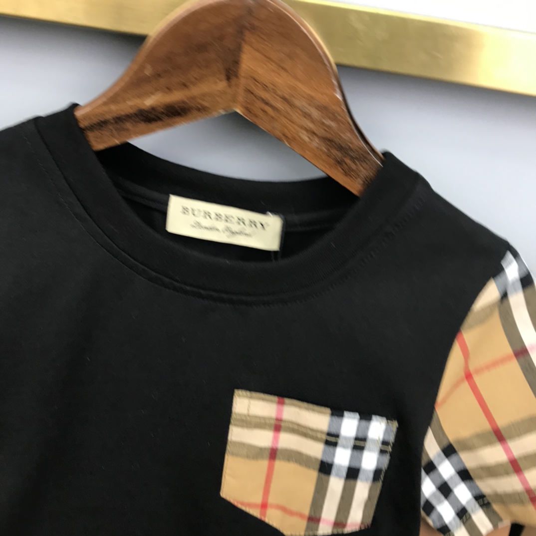 Burberry 2022 New Boy T-Shirt and Shorts Set