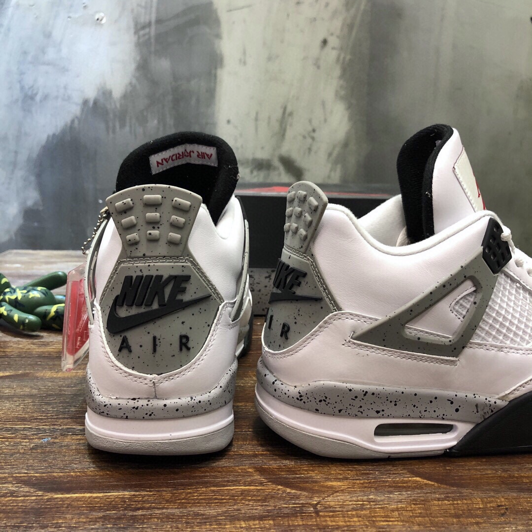 Nike Sneaker Air Jordan 4 Classic