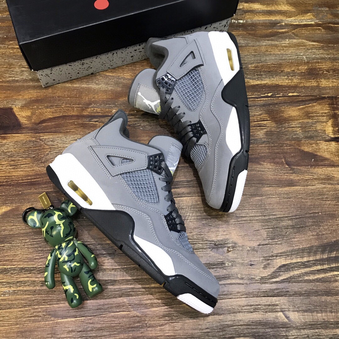 Nike Sneaker Air Jordan 4 Classic