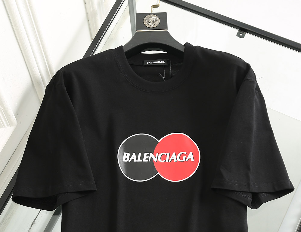 Balenciaga T-Shirt Two Color Ball in Black