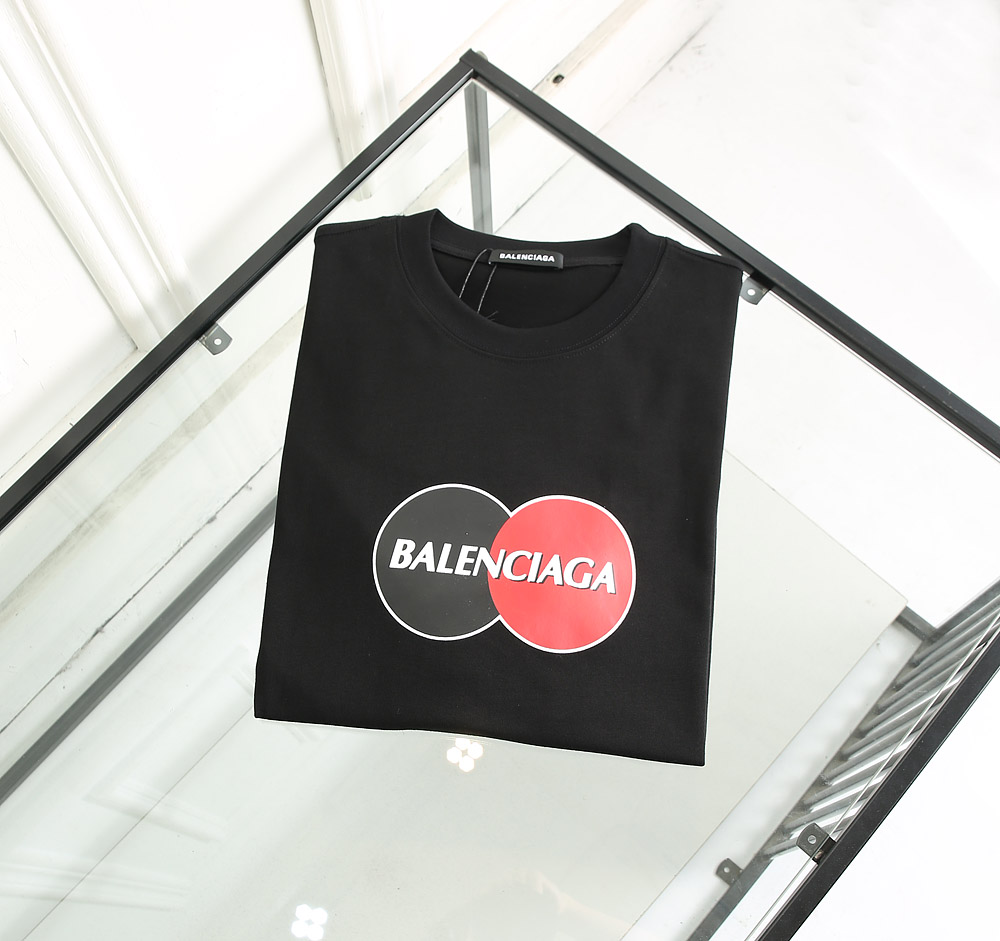 Balenciaga T-Shirt Two Color Ball in Black