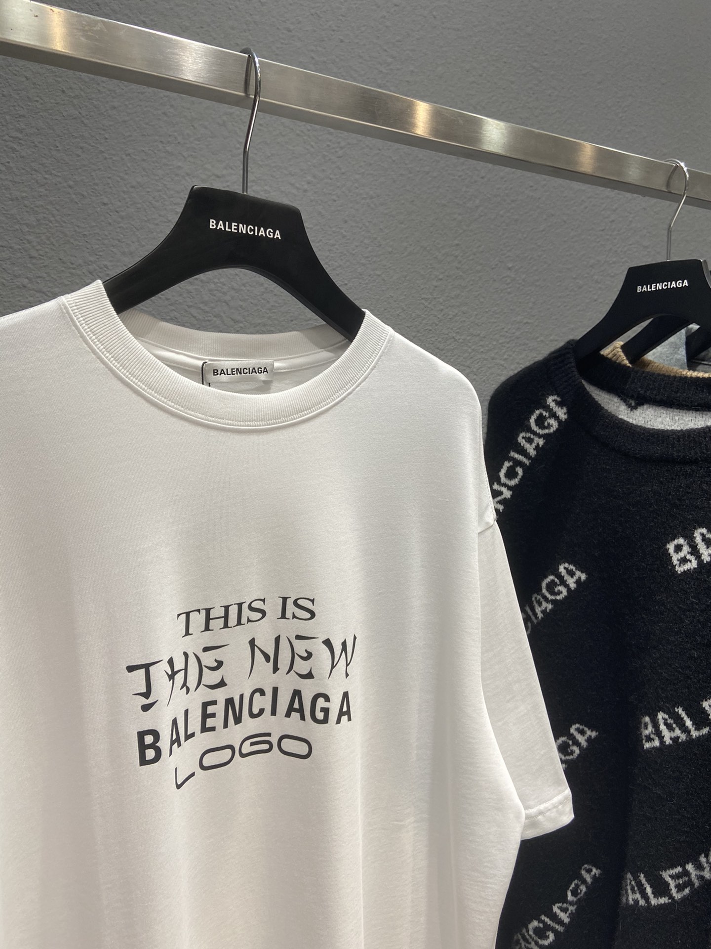 Balenciaga T-Shirt This is The New in White