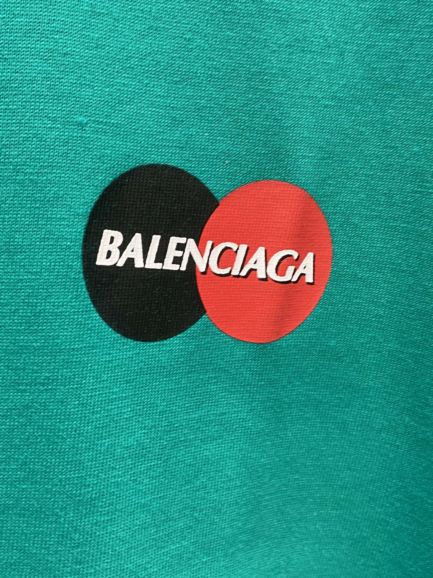 Balenciaga T-Shirt Quest in Green