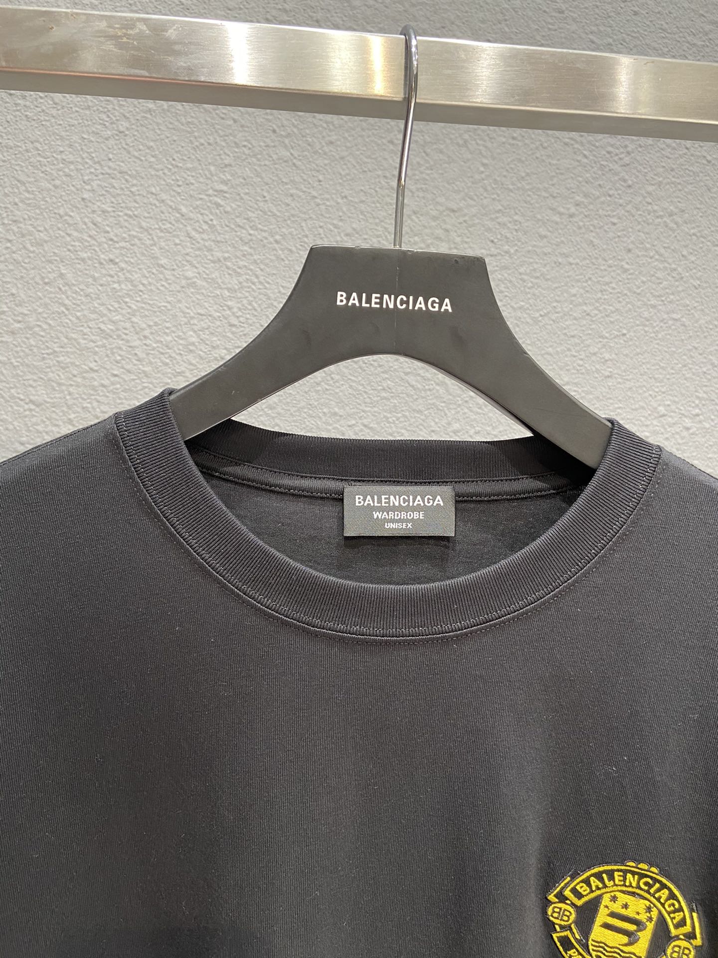 Balenciaga T-Shirt Quest in Black