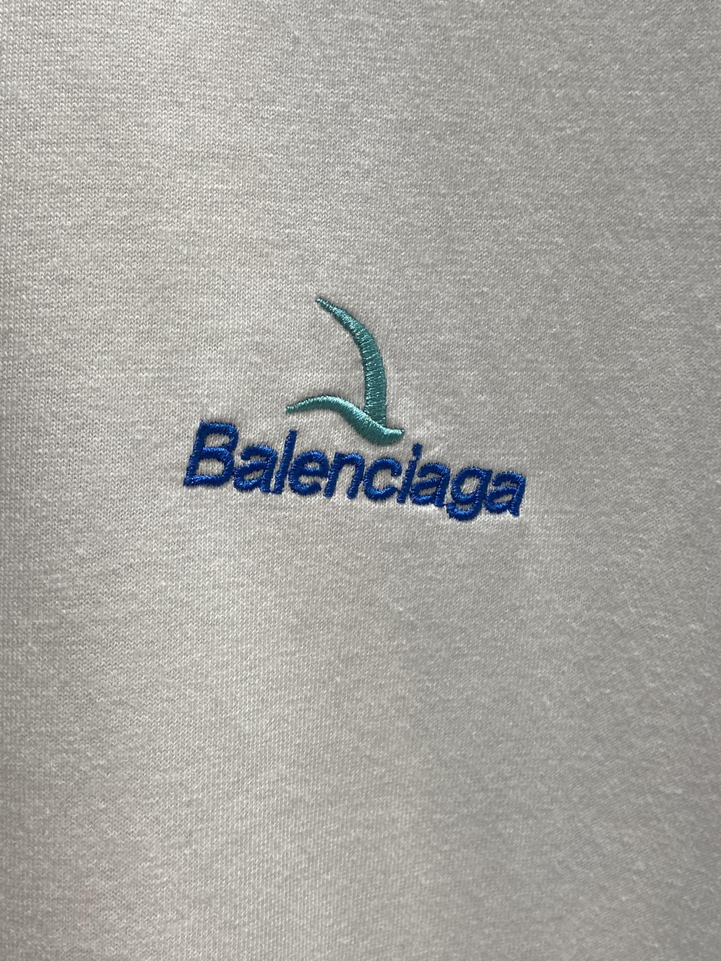 Balenciaga T-Shirt Printed in White