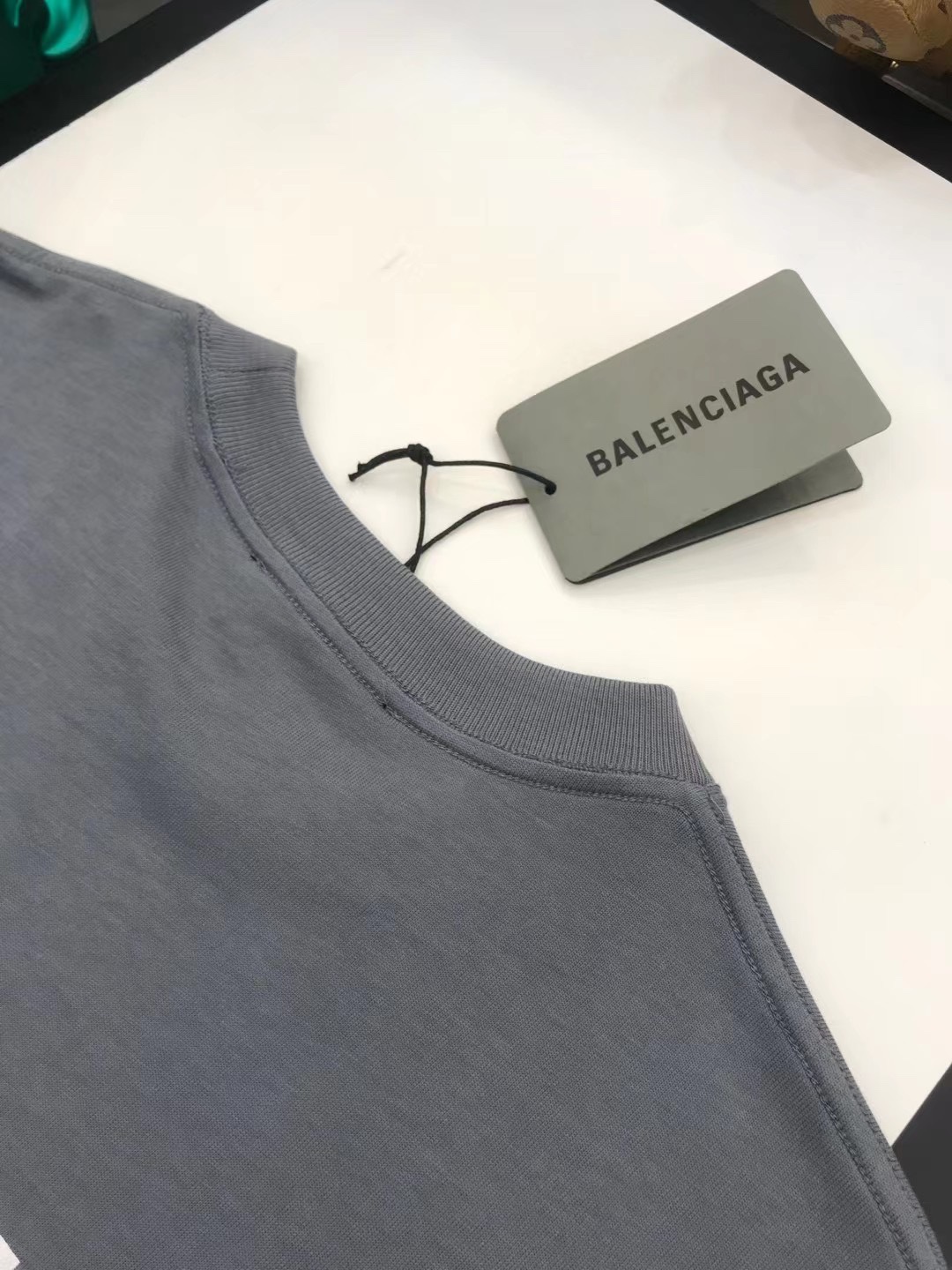 Balenciaga T-Shirt Printed in Gray