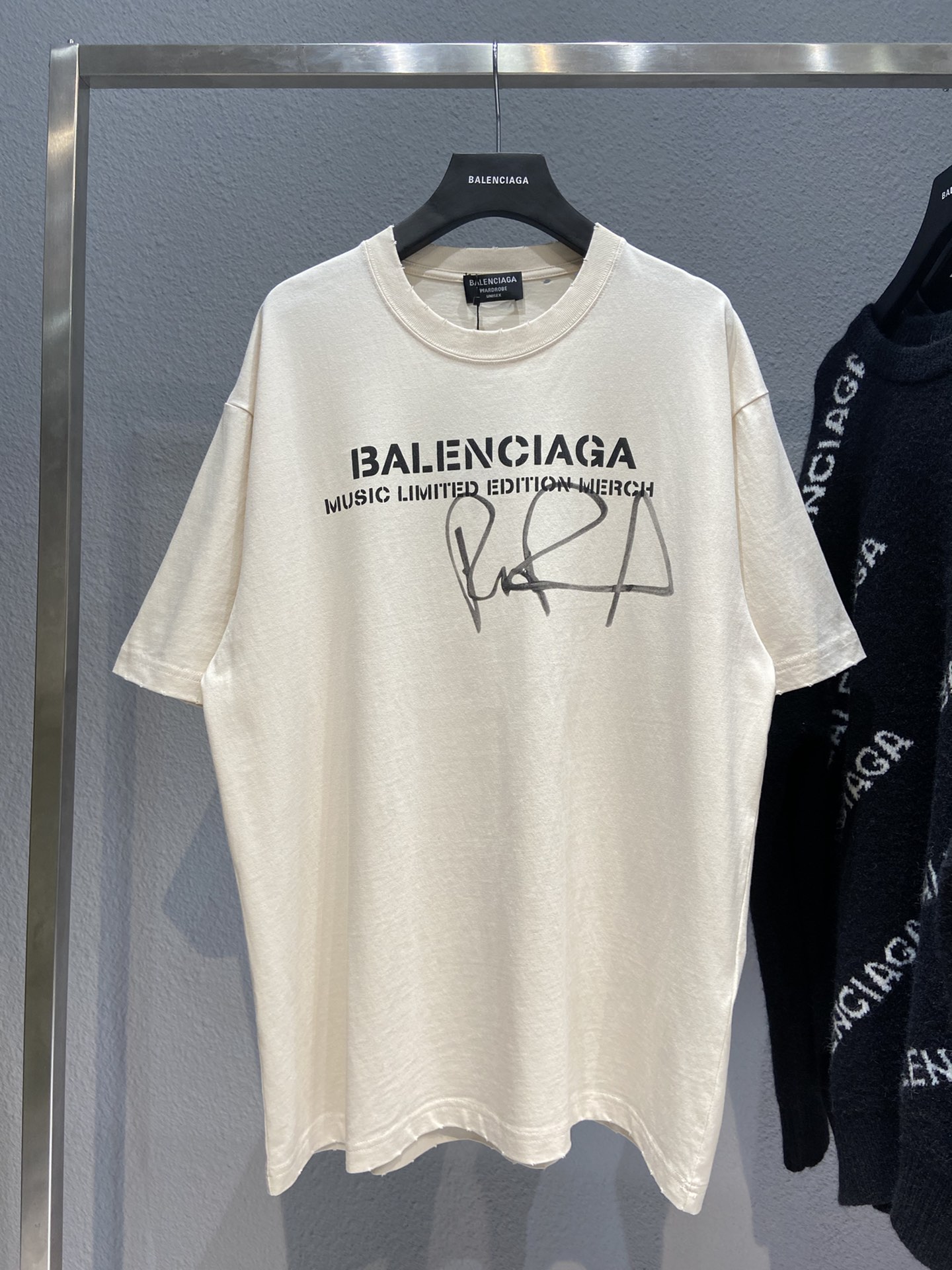 Balenciaga T-Shirt Printed in Cream