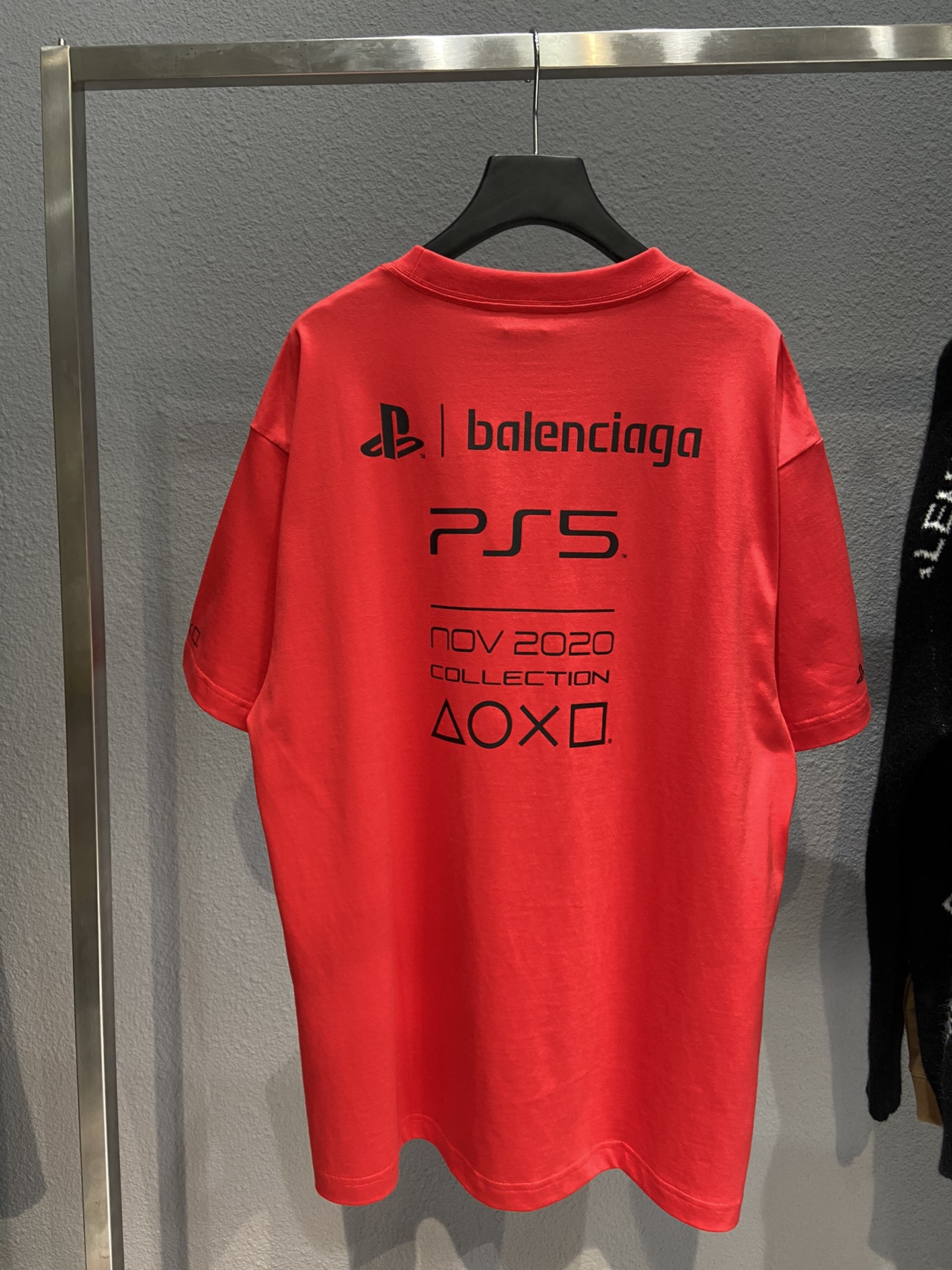 Balenciaga T-Shirt Playstation™ Boxy in Red