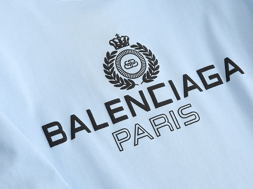 Balenciaga T-Shirt Paris Chest in Blue