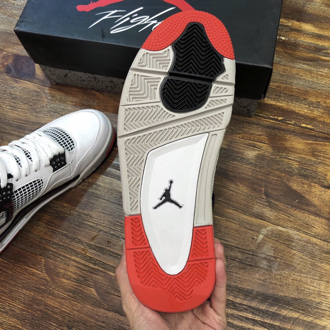 Nike Sneaker Air Jordan 3 Classic