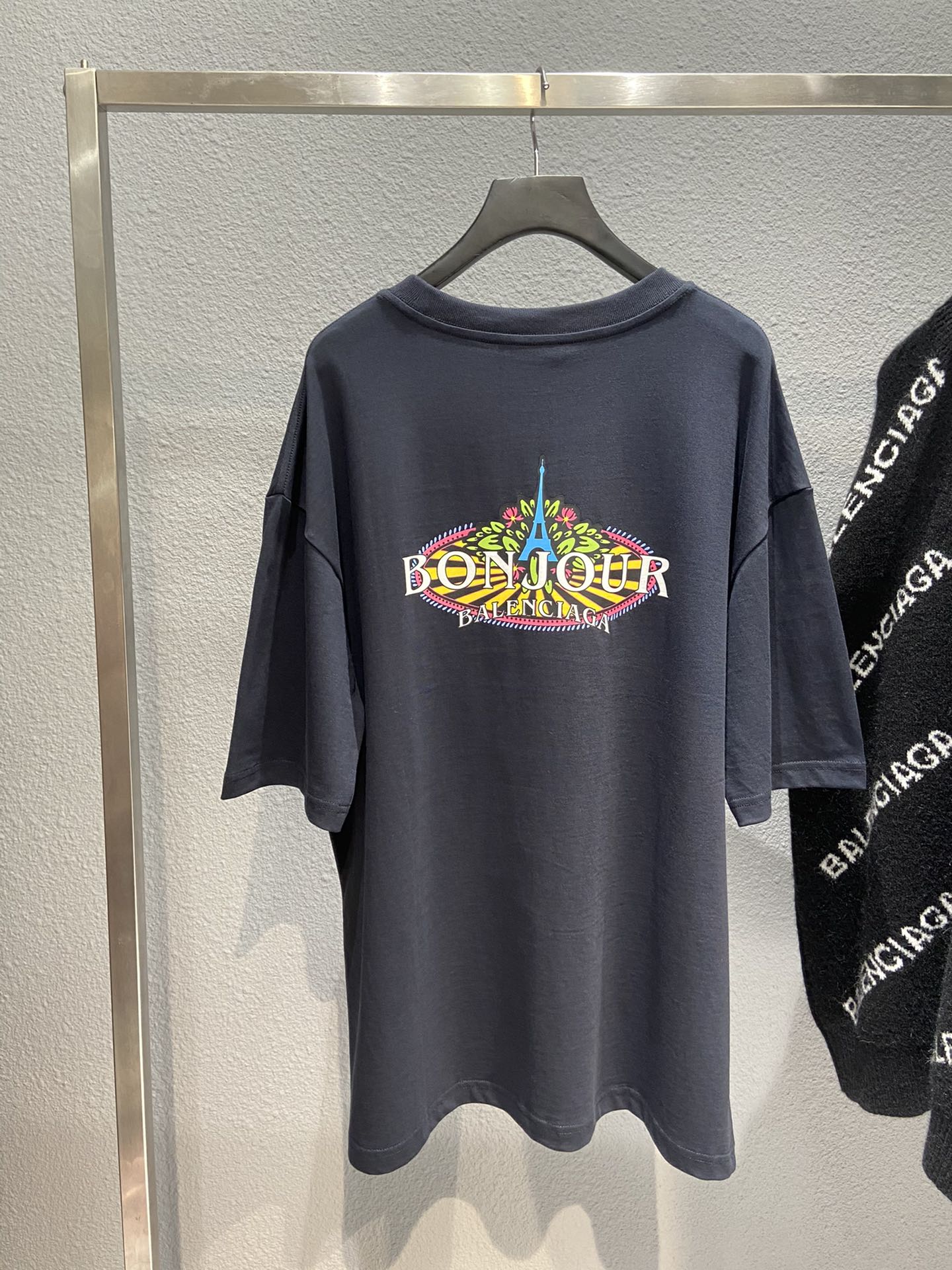 Balenciaga T-Shirt Bonjour in Black