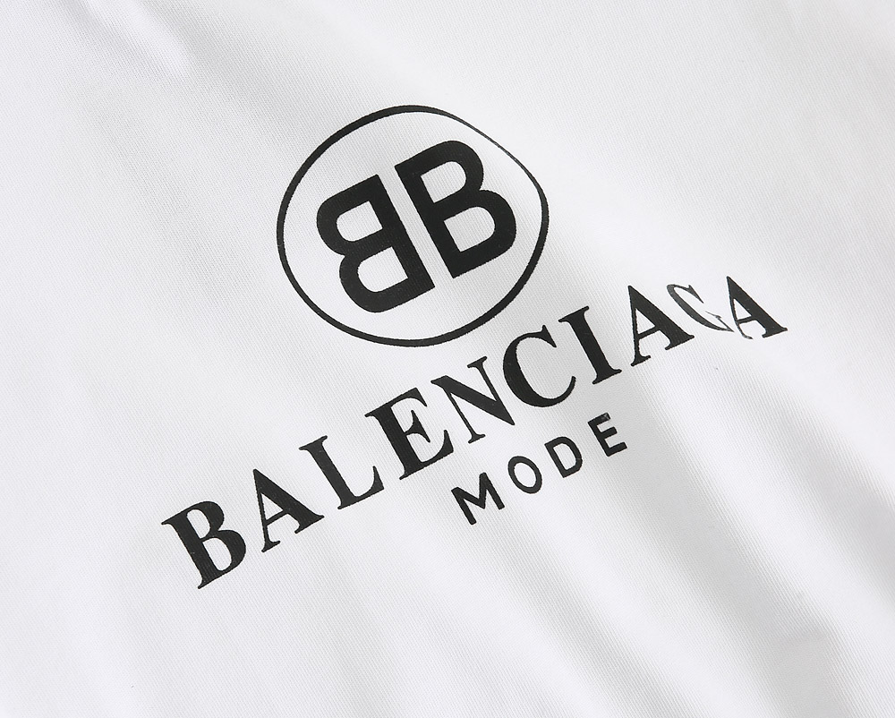 Balenciaga T-Shirt BB Chest in White