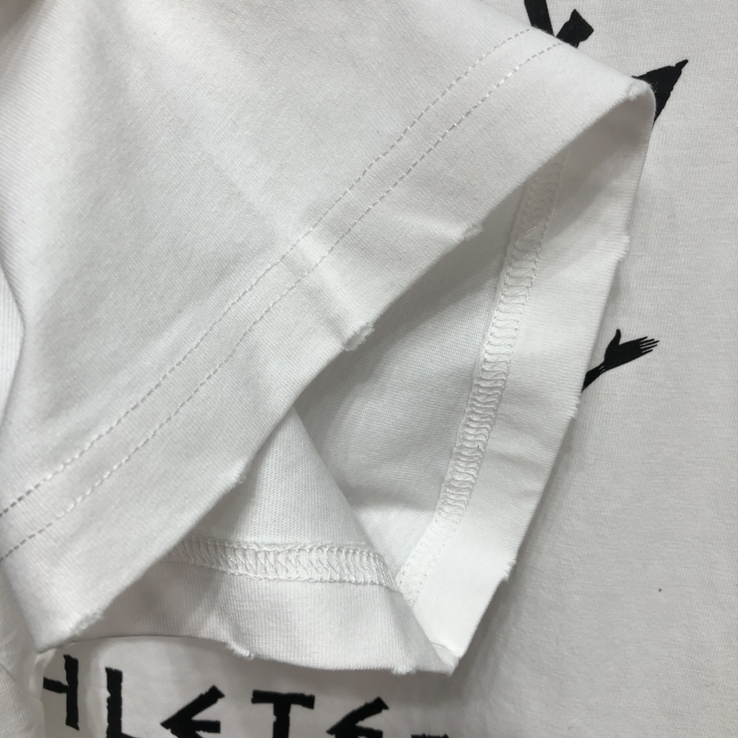 Balenciaga T-Shirt Athletes in White