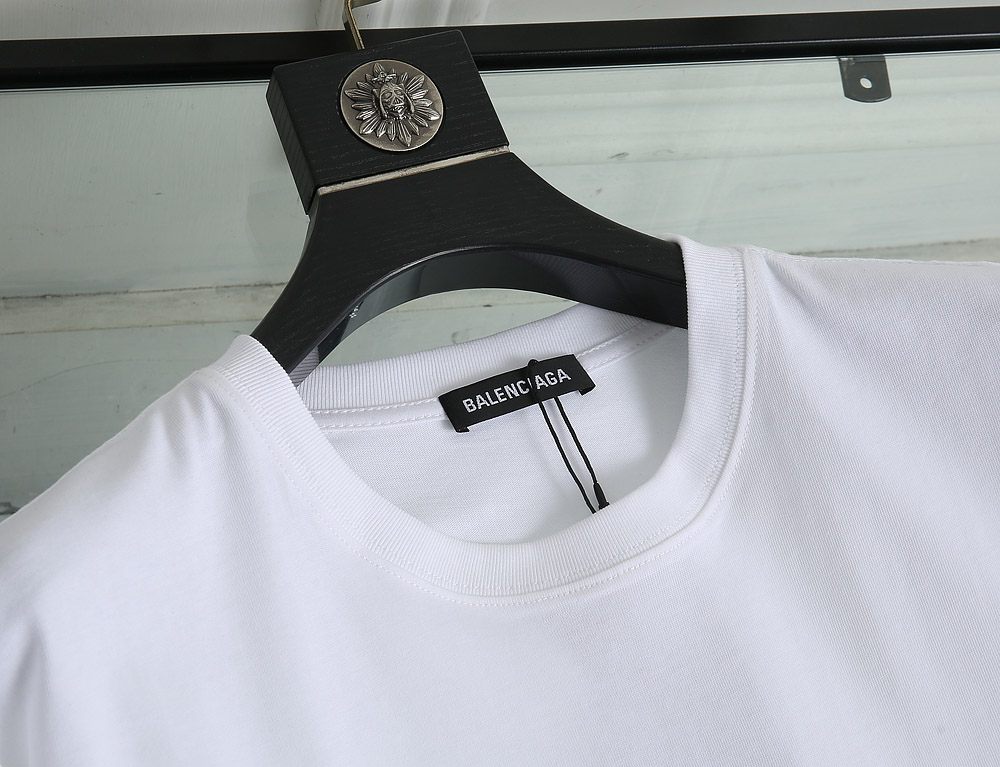 Balenciaga T-Shirt Alien Chest in White