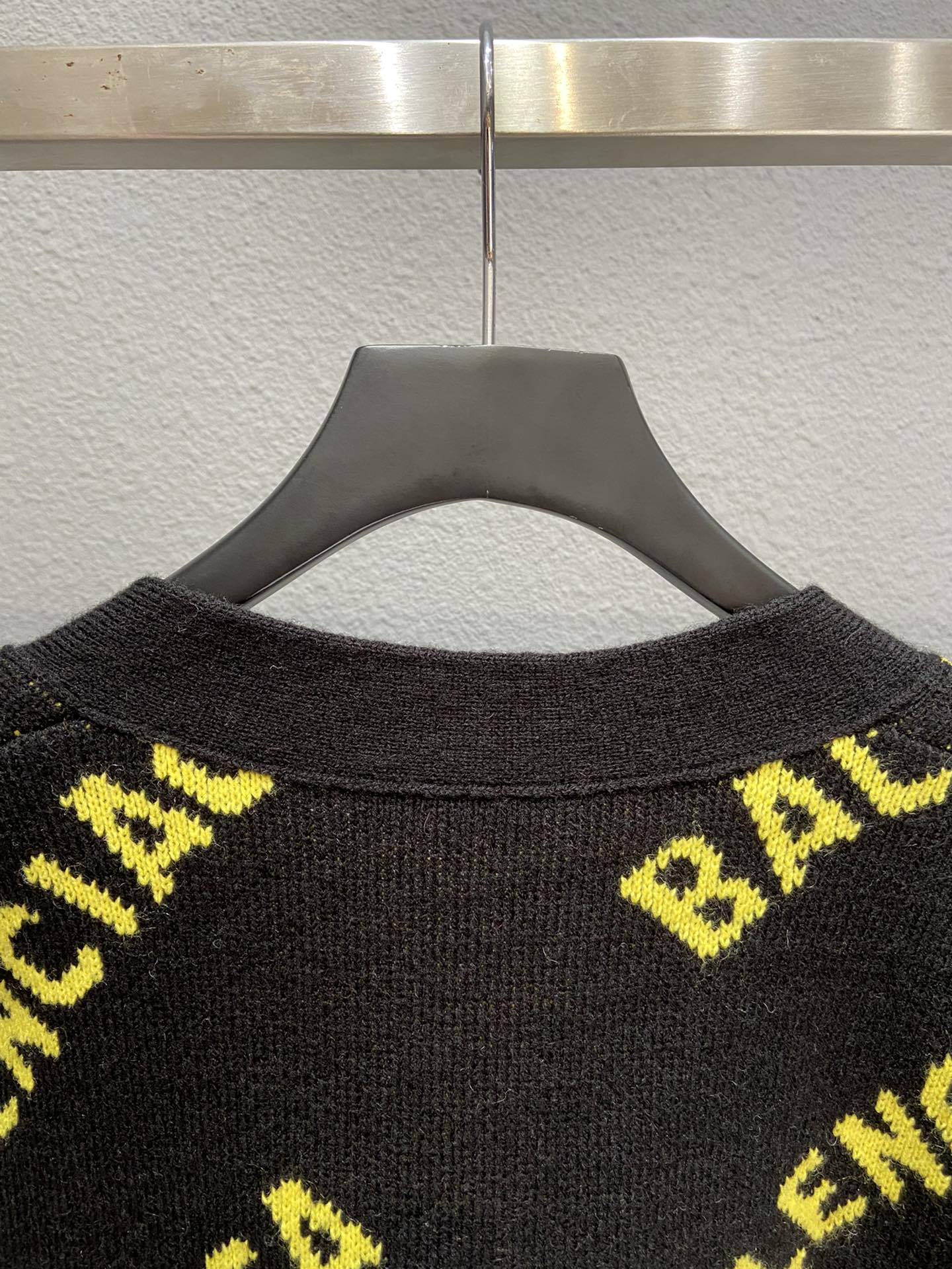 Balenciaga Sweatshirt Cardigan in Black