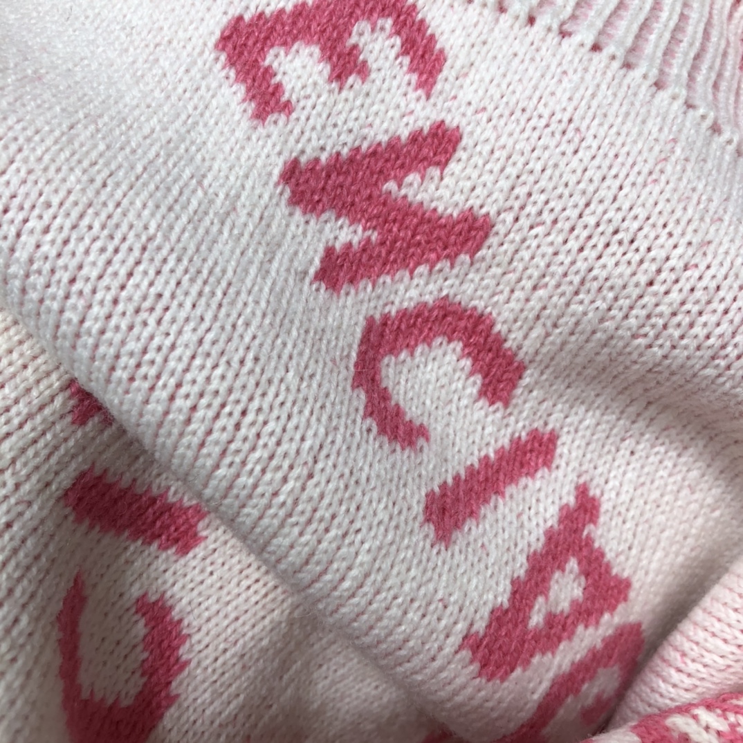 Balenciaga Sweatshirt Allover Logo in Pink