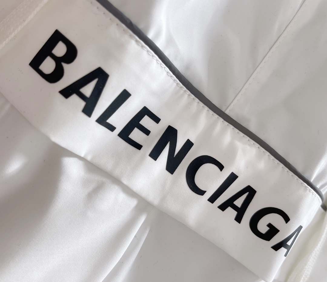 Balenciaga Shorts Sporty B Tracksuit in White