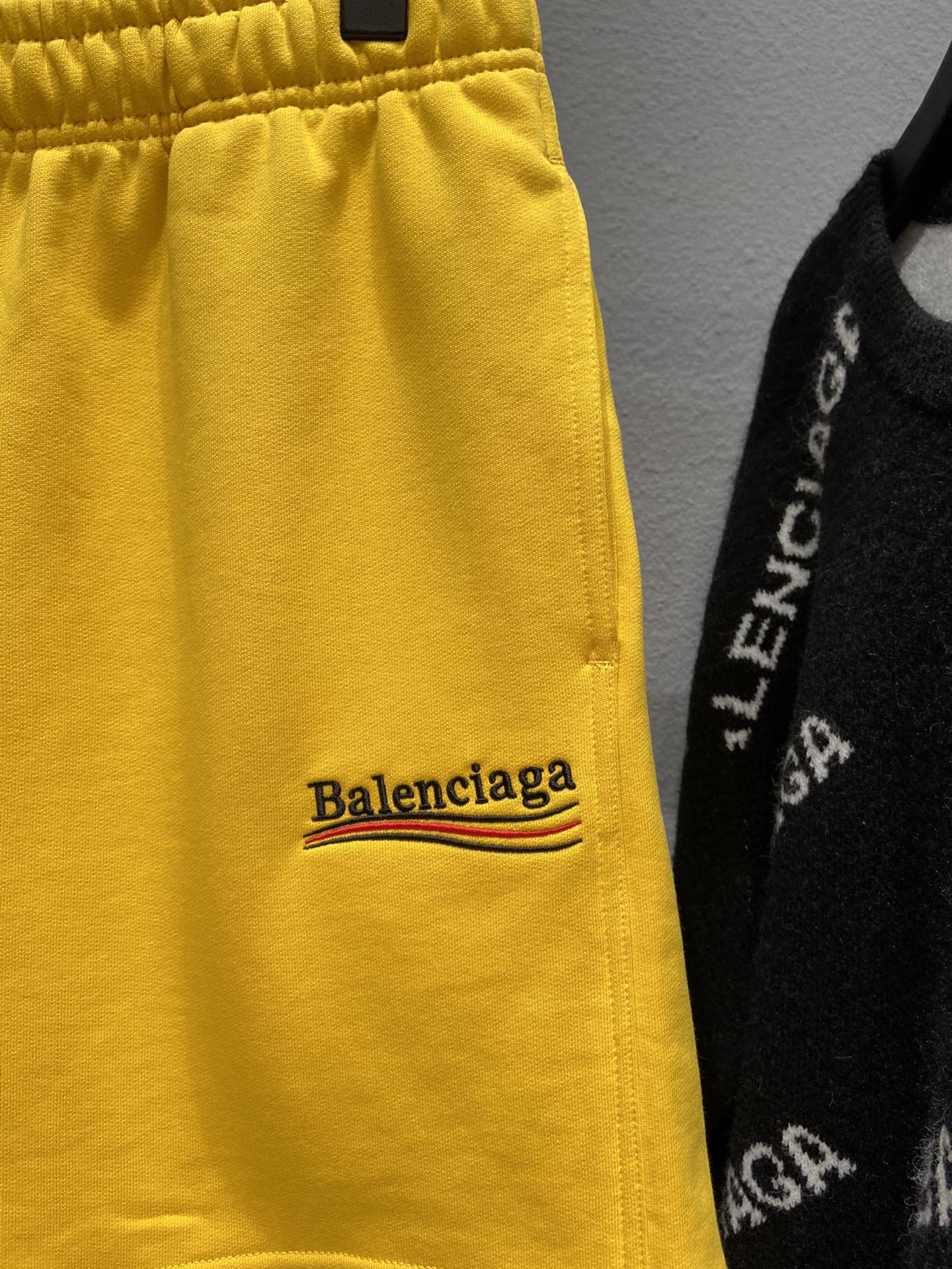 Balenciaga Shorts Cotton in Yellow