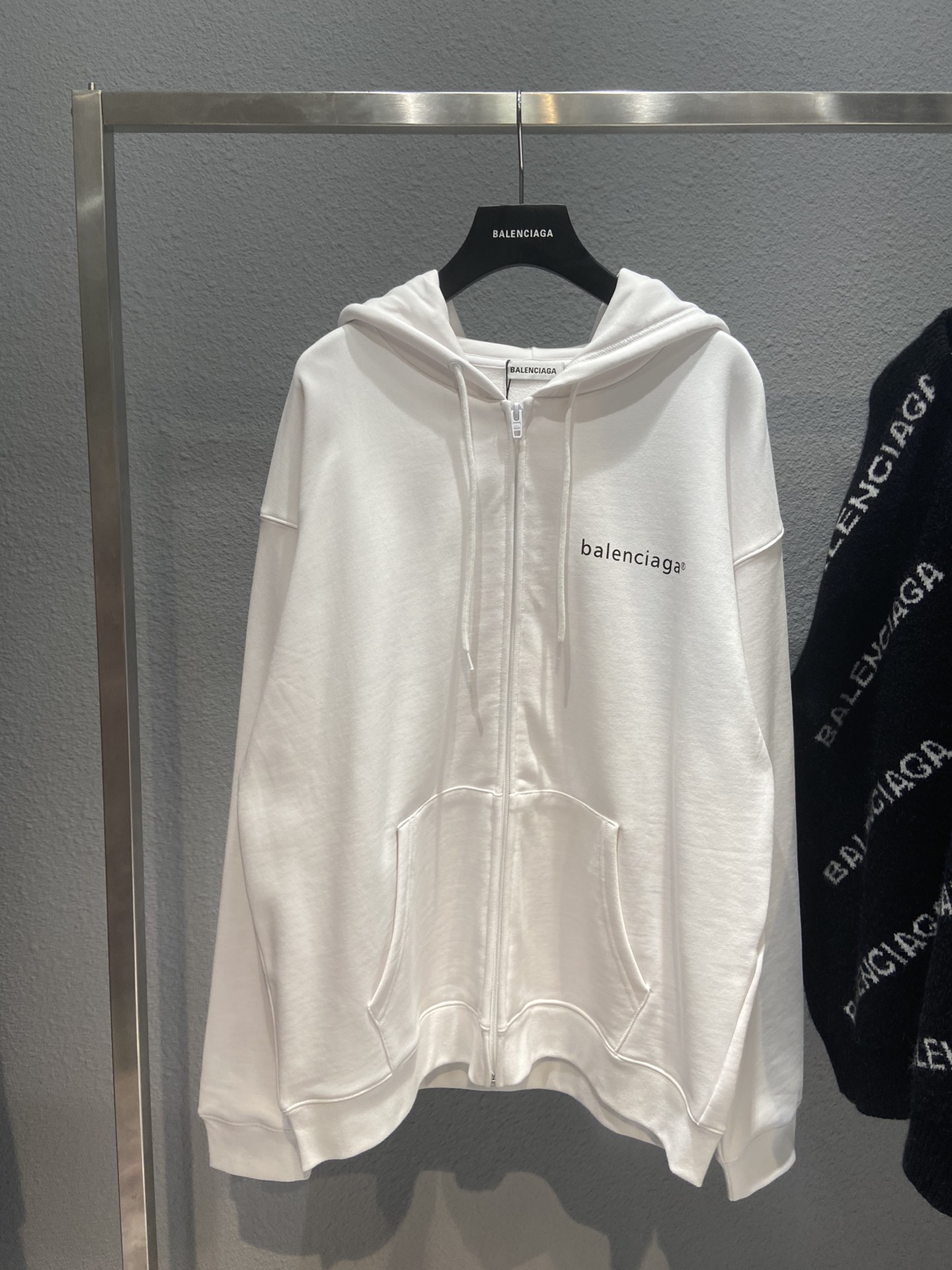 Balenciaga Hoodie Resorts Zip-up in White