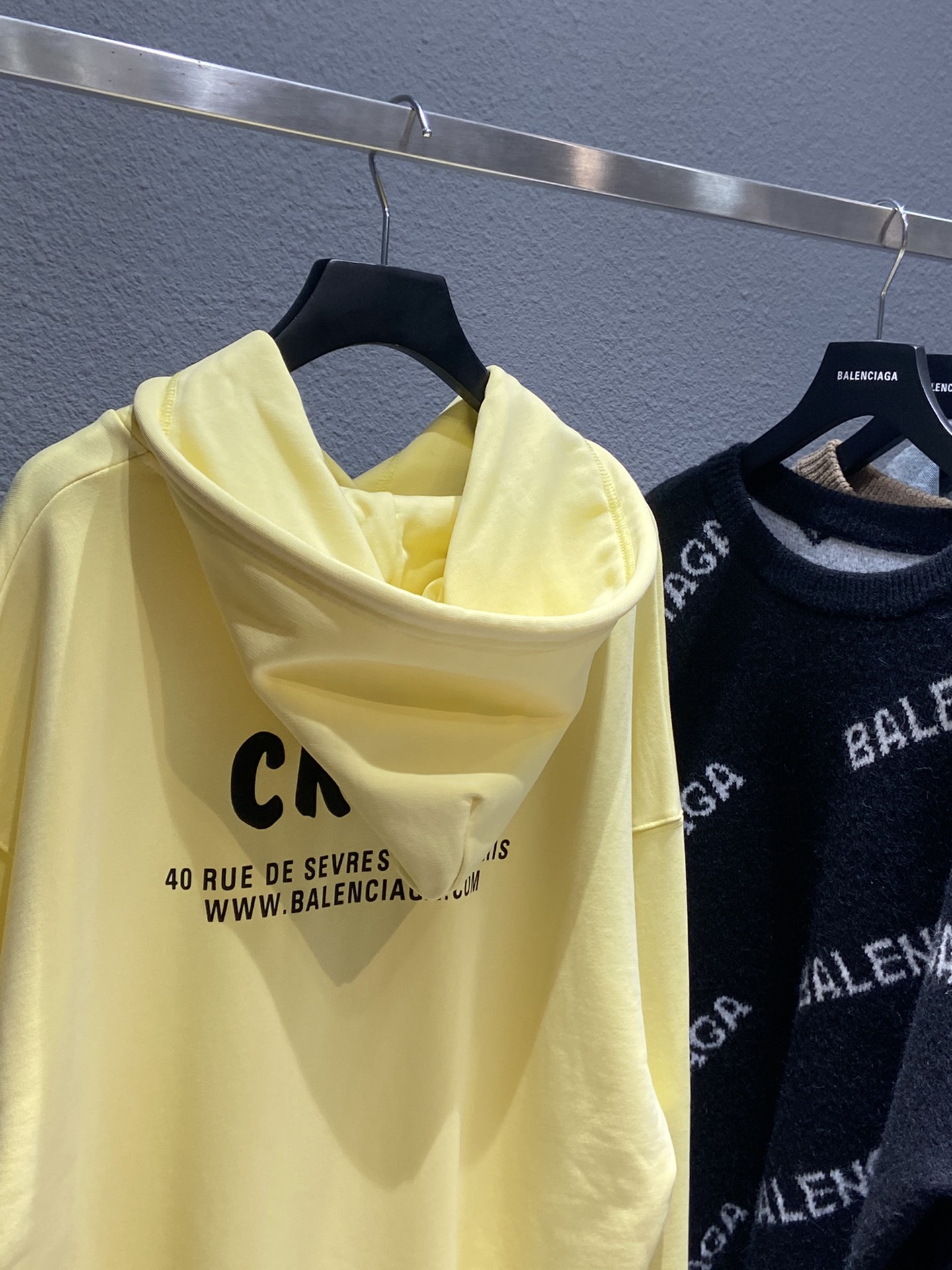 Balenciaga Hoodie Logo Medium Fit in Yellow