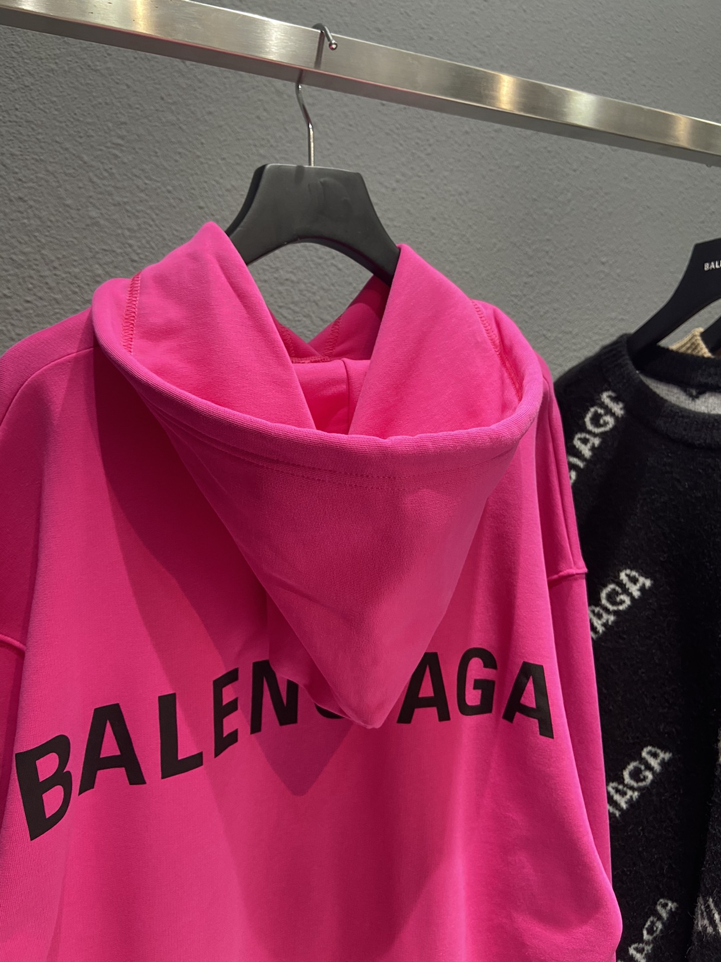 Balenciaga Hoodie Logo Medium Fit in Pink