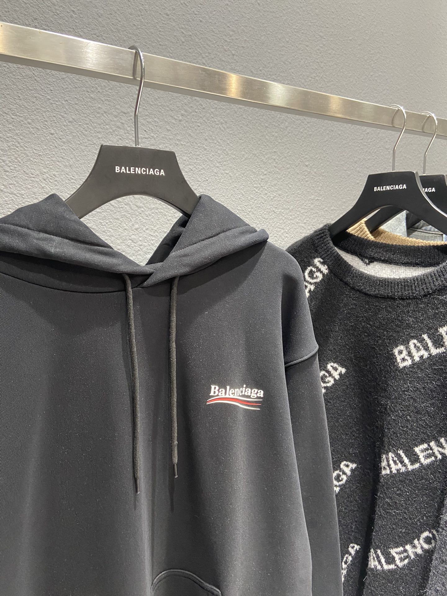 Balenciaga Hoodie Logo Medium Fit in Black