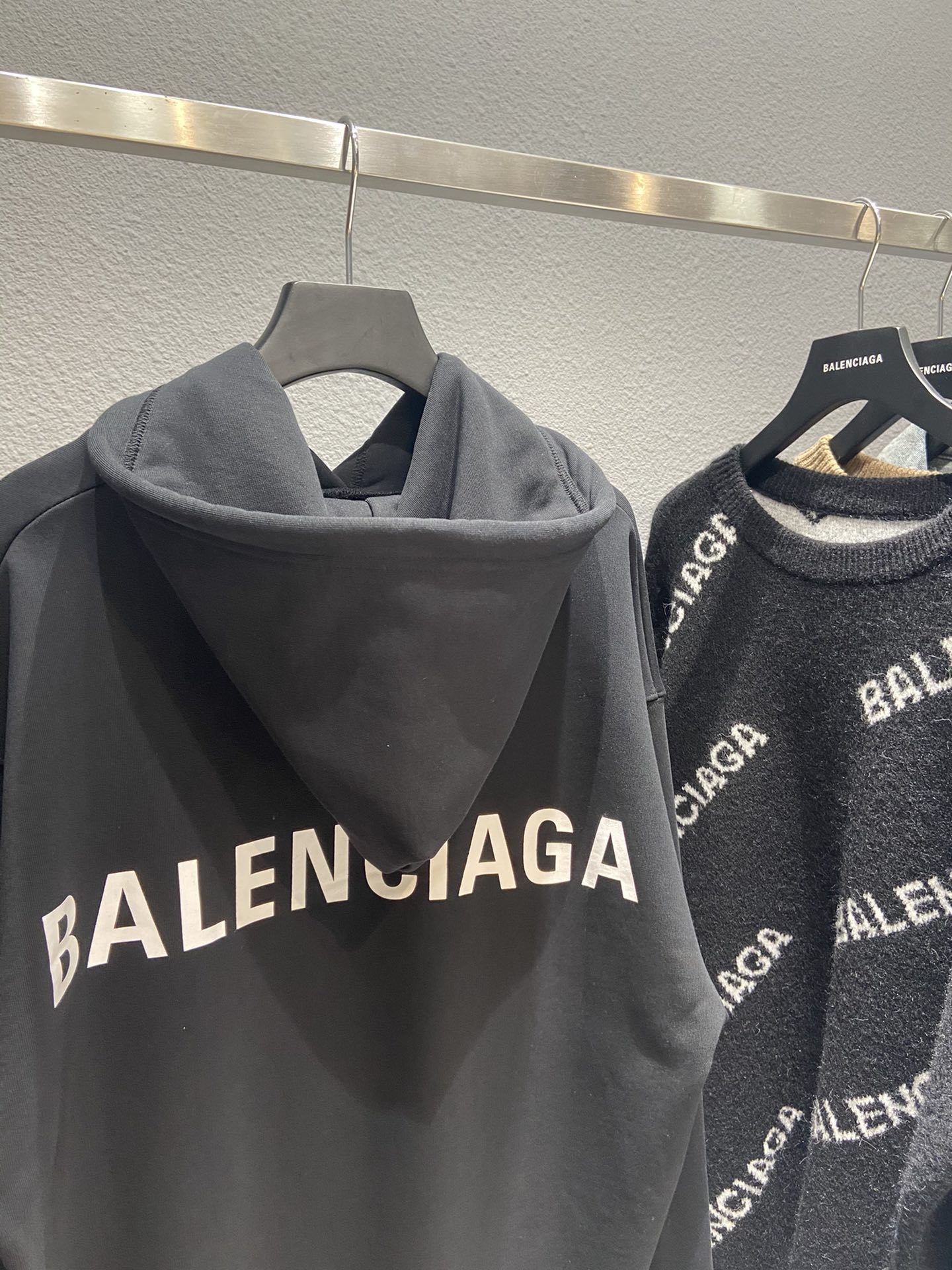 Balenciaga Hoodie Logo Medium Fit in Black