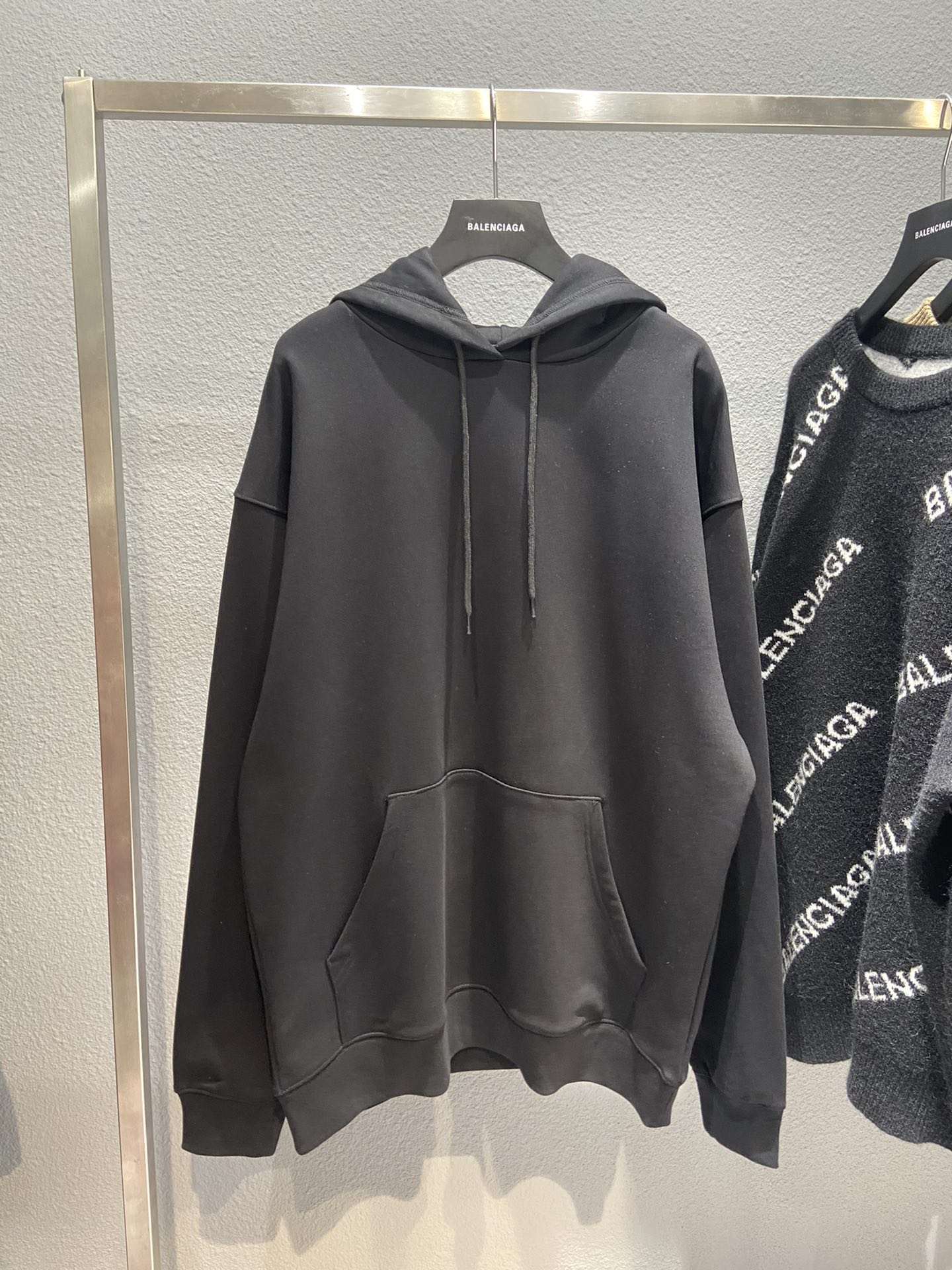 Balenciaga Hoodie Logo Medium Fit in Black