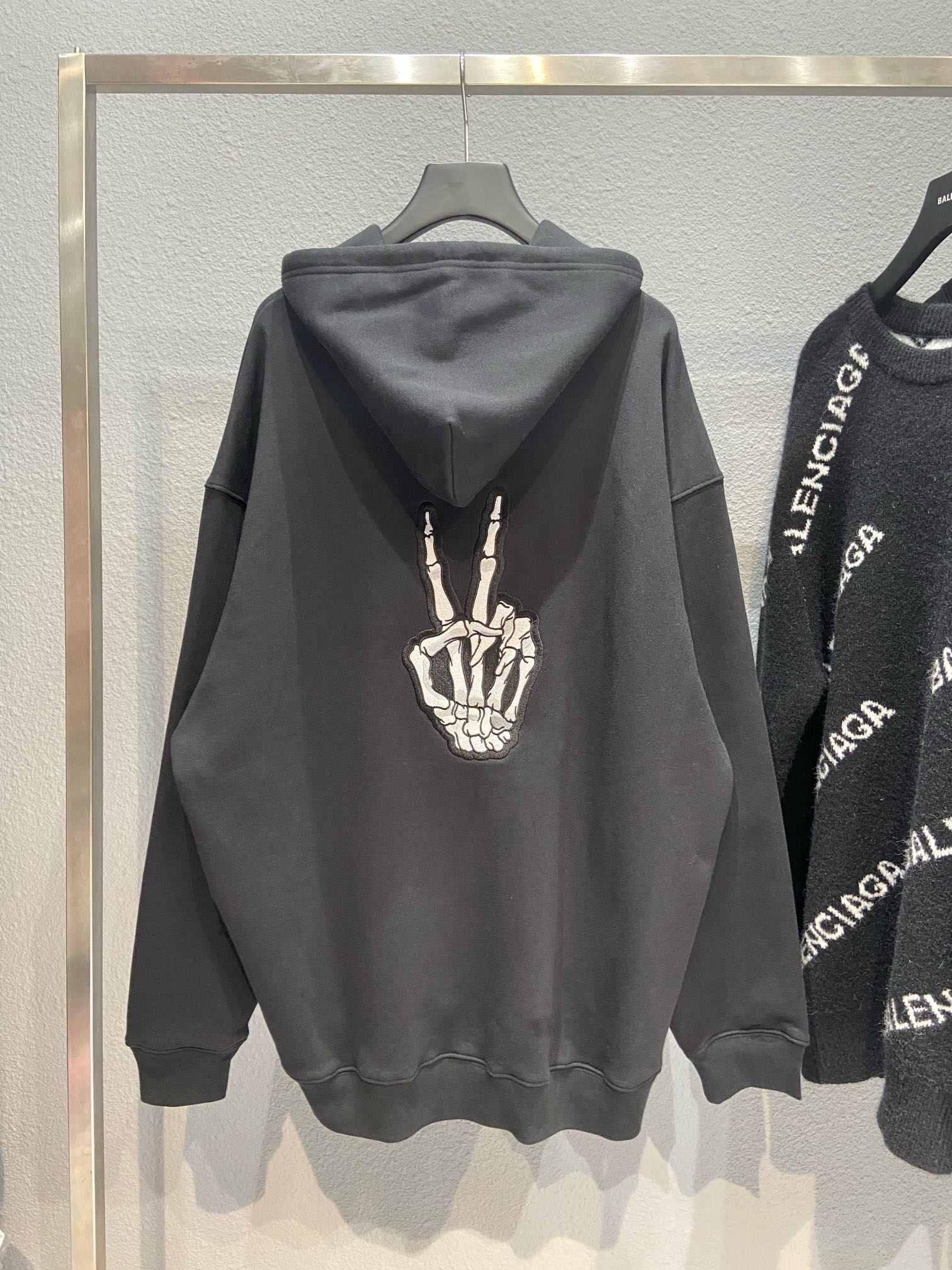 Balenciaga Hoodie Drip Peace Large Fit in Black