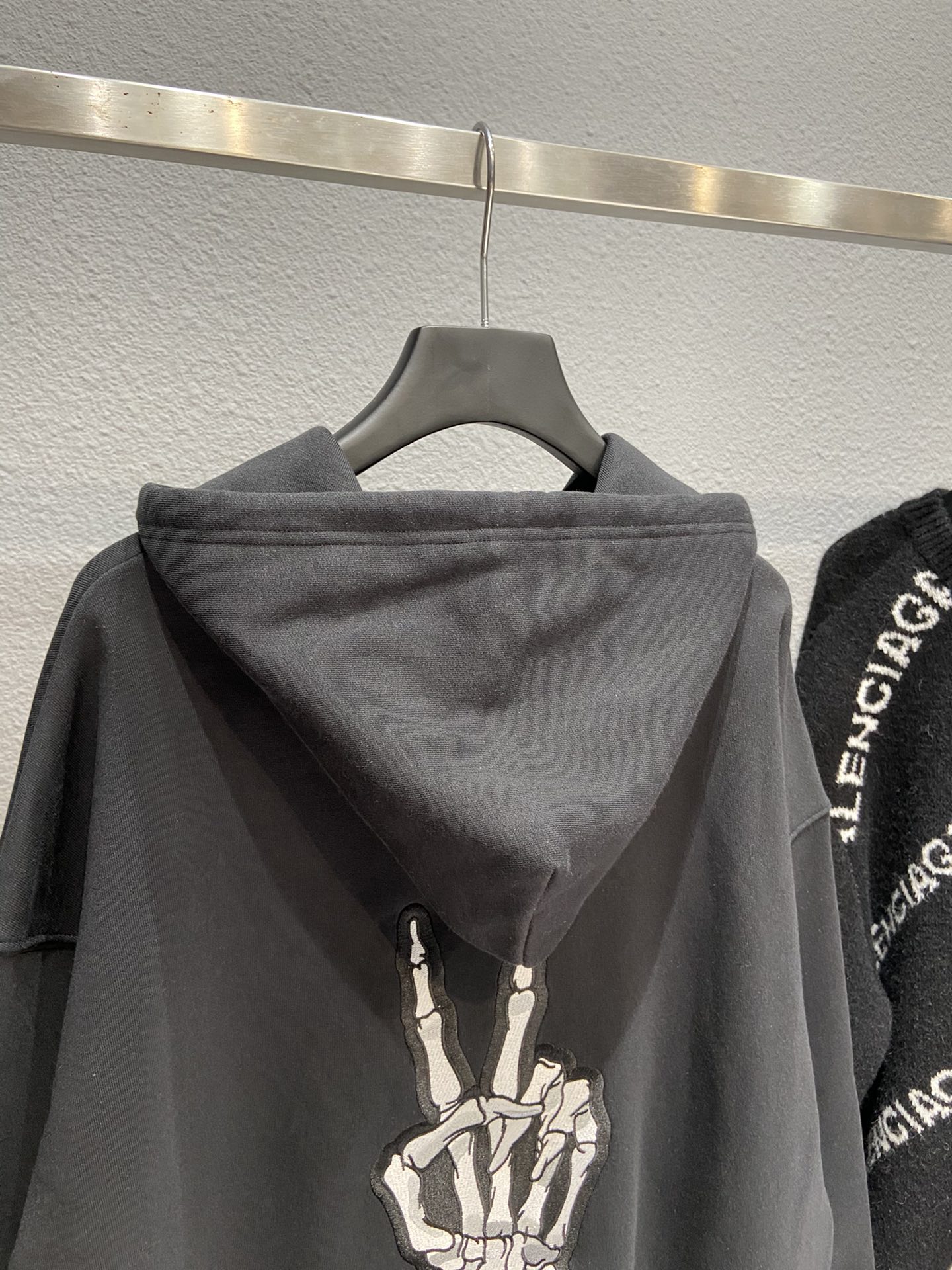 Balenciaga Hoodie Drip Peace Large Fit in Black