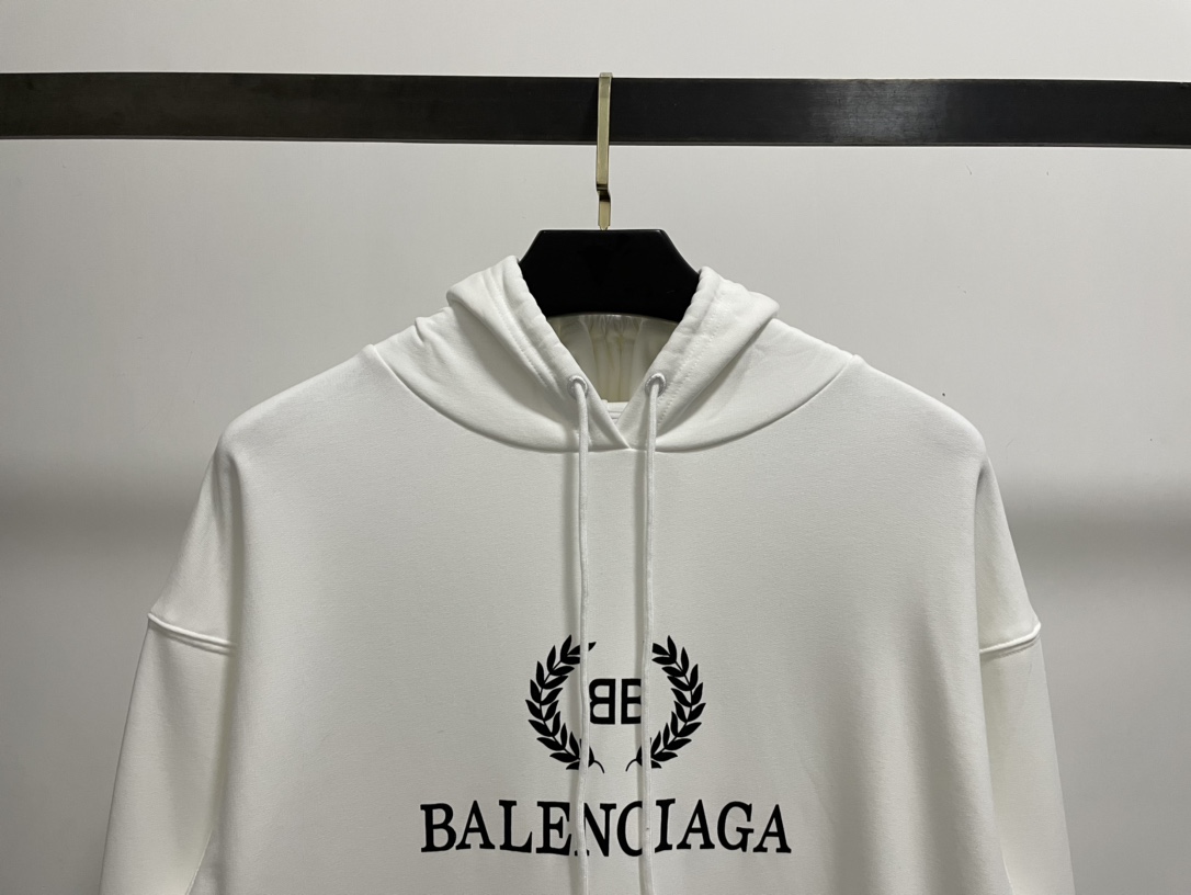 Balenciaga Hoodie BB Pixel Medium Fit in White