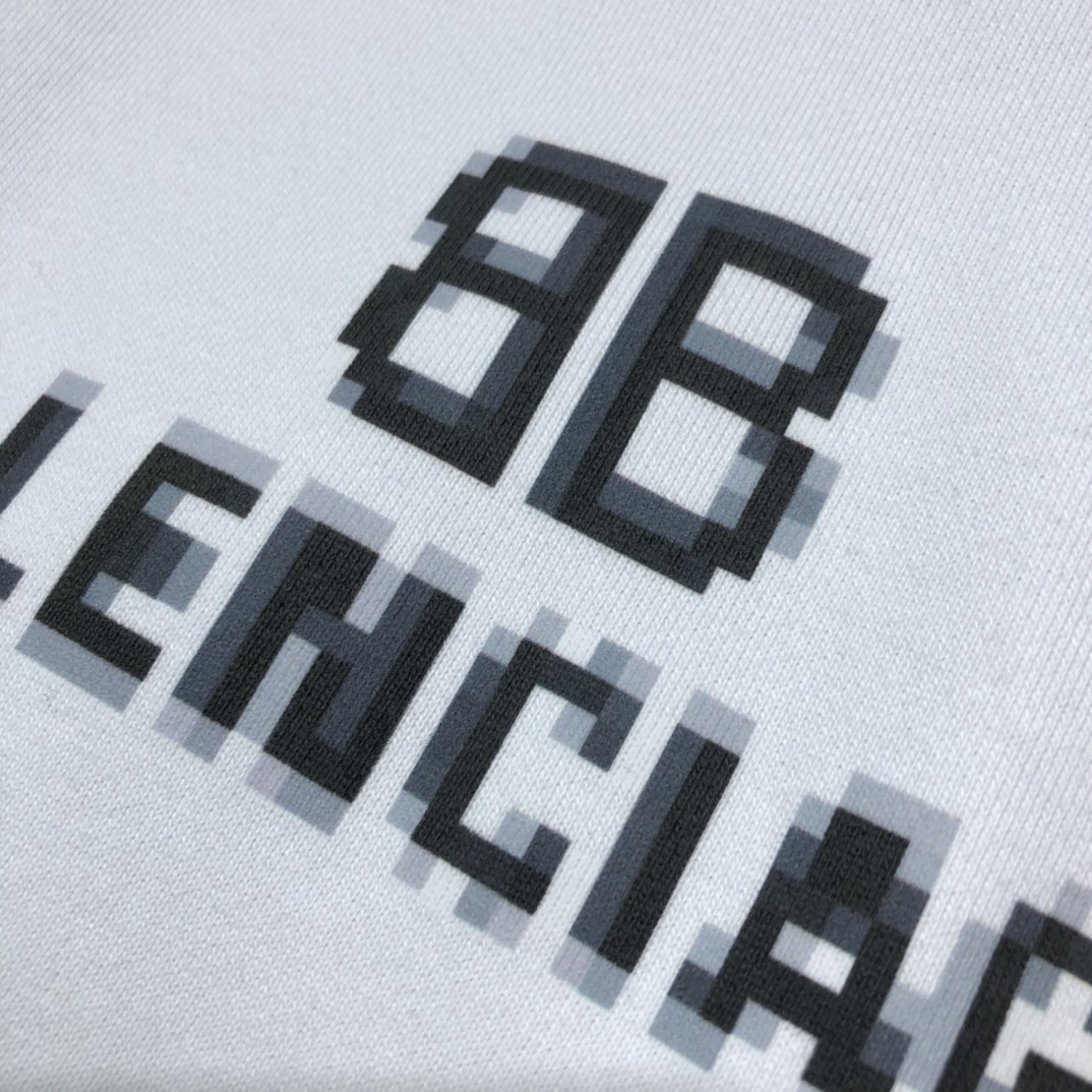 Balenciaga Hoodie BB Pixel Medium Fit in White