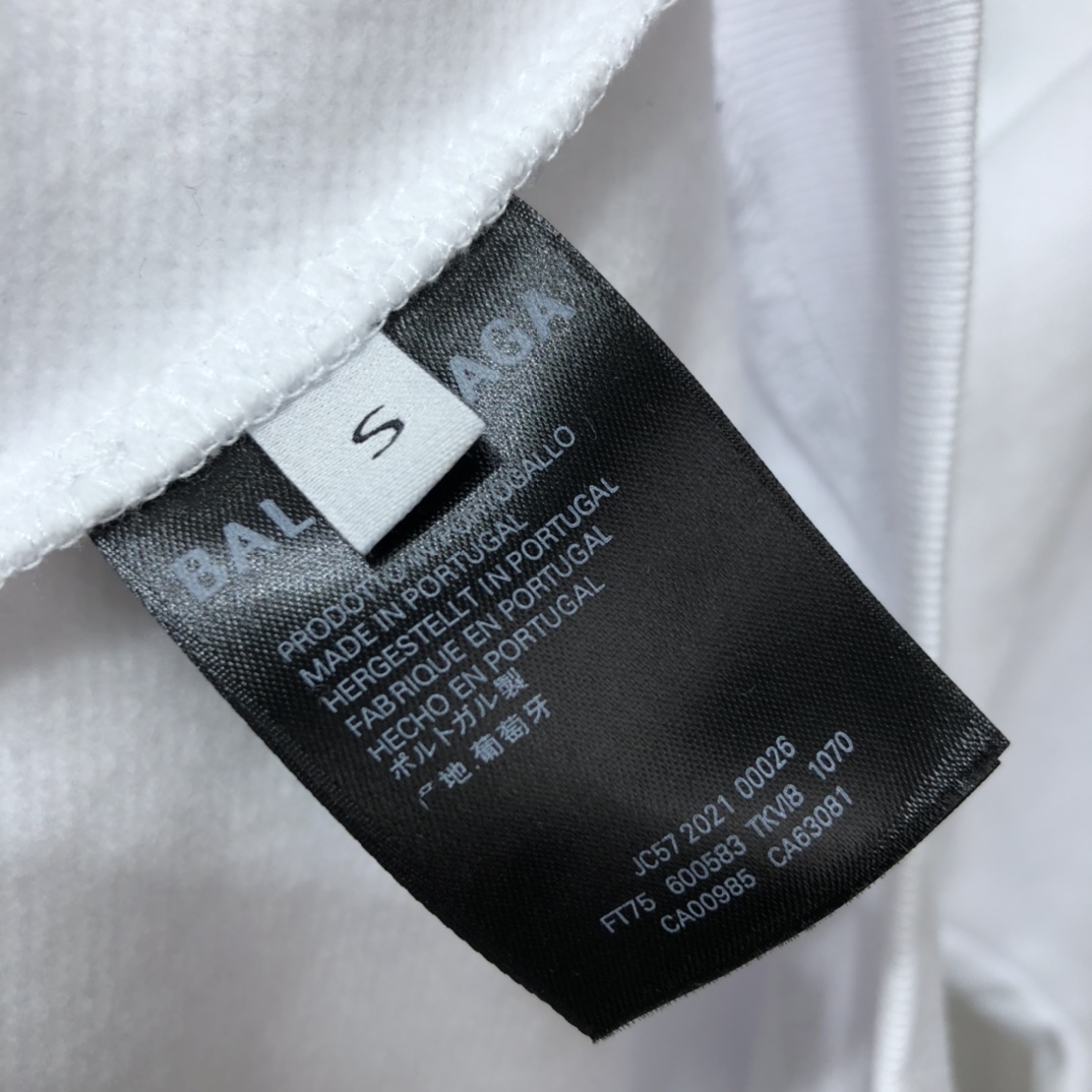 Balenciaga Hoodie BB Pixel Medium Fit in White