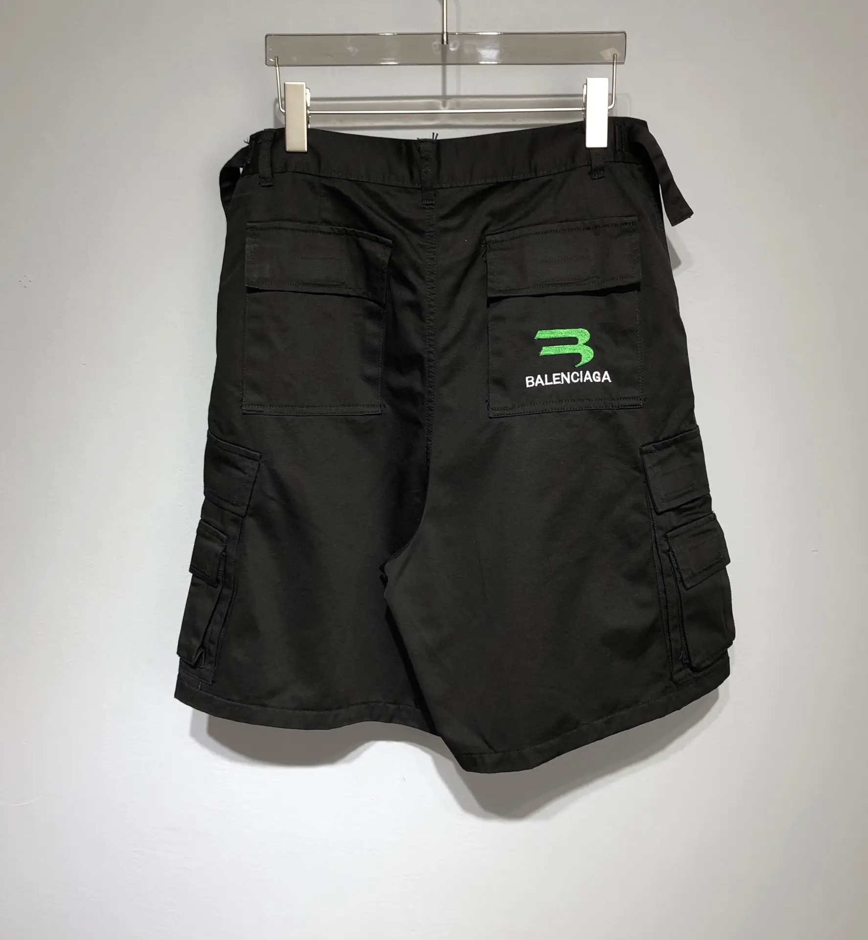BALENCIAGA 2022SS fashion shorts in black