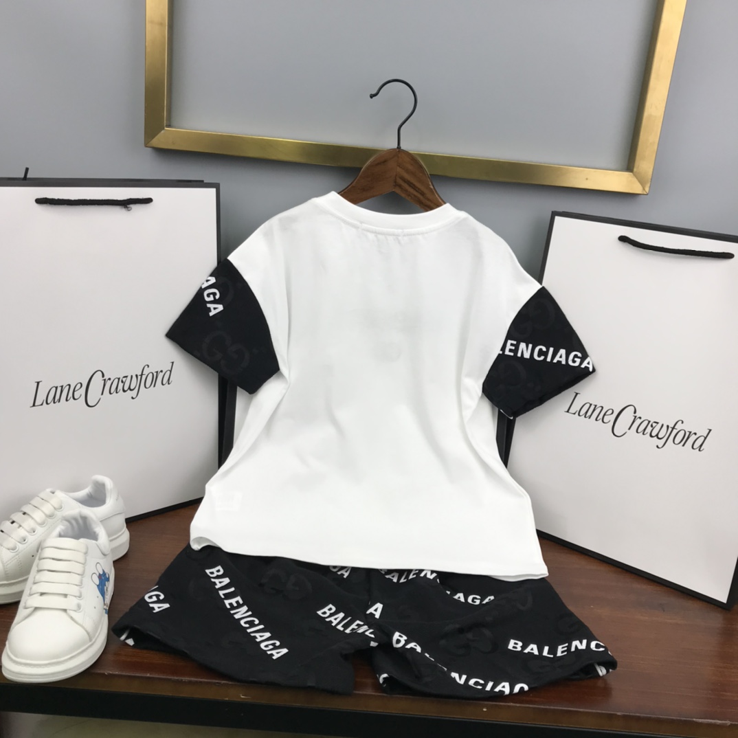 Balenciaga 2022 Children T-shirt and Shorts Set