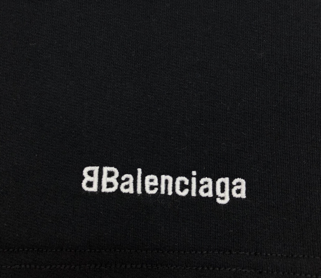 BALENCIAGA 2021 Fashion Shorts