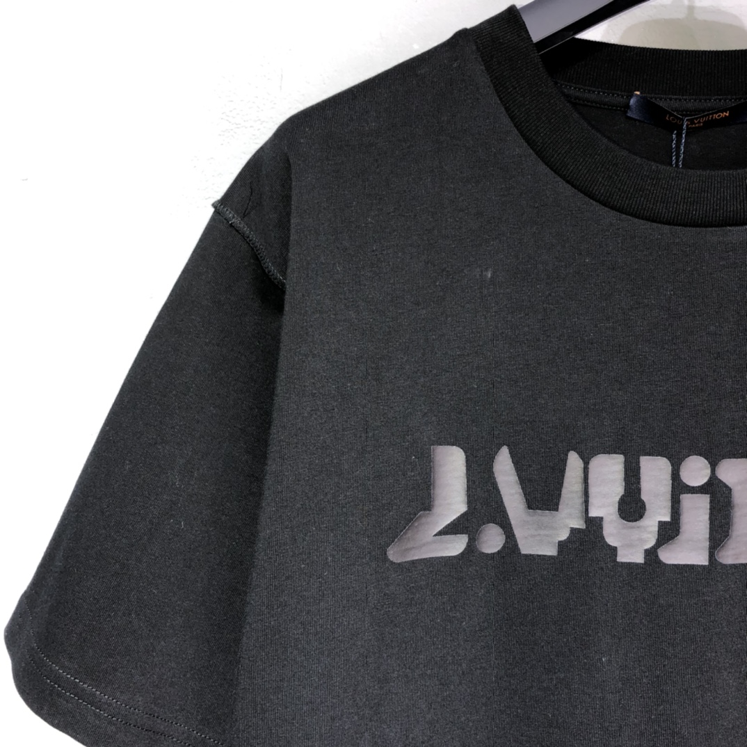 LV 2054  Tshirt