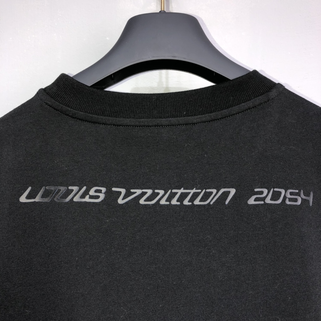 LV 2054  Tshirt