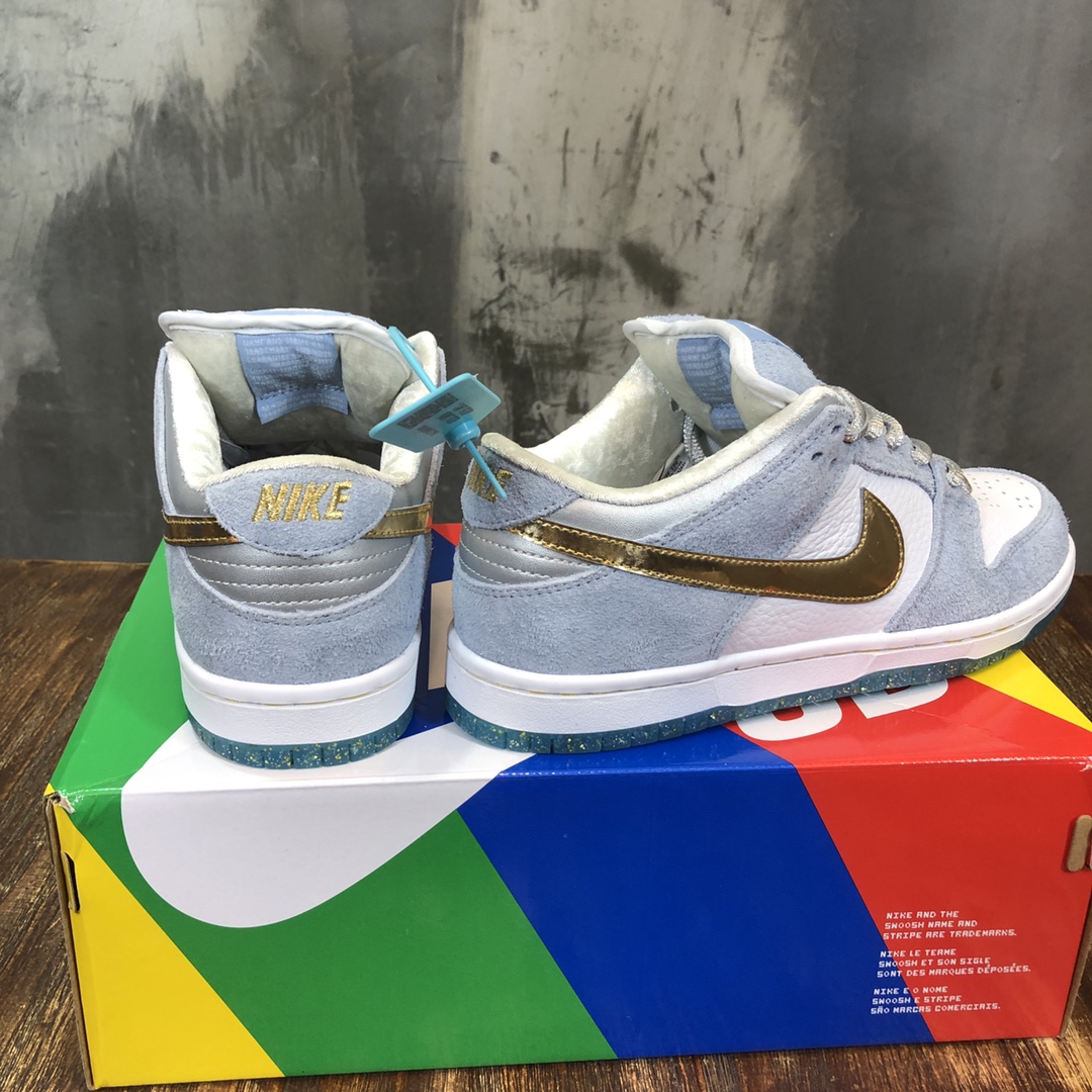 Nike Sean Cliver x NK SB Dunk Low Pro QS in Blue